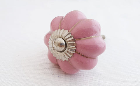 Ceramic shabby chic pink silver 4.5cm pumpkin door knob BN b8