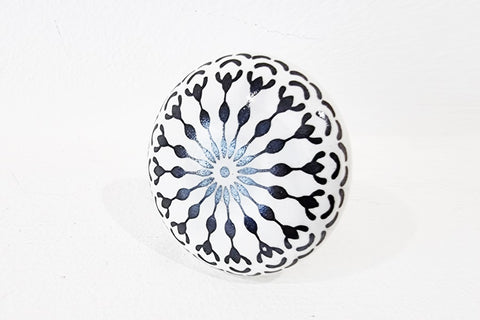 Ceramic  black white delicate print 4cm round door knob handles A21