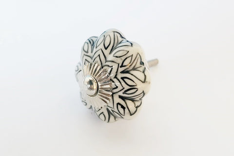 Ceramic black white  cream floral beautiful 4cm pumpkin door knobs D15b
