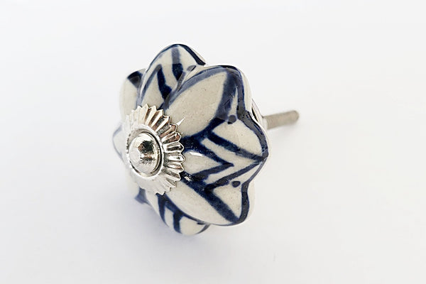 Ceramic blue white floral design 45mm pumpkin door knob C3b