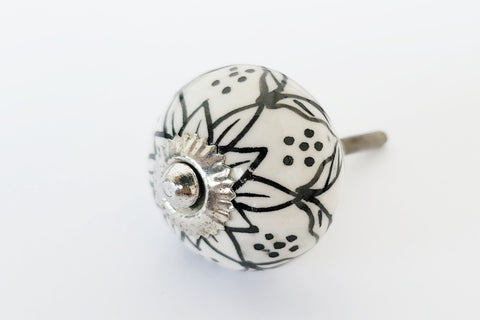 Ceramic black white floral design 4cm round door knobs RC6