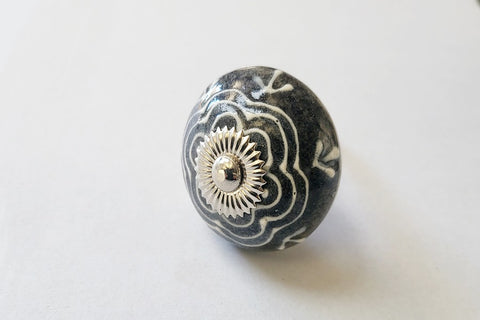 Ceramic grey pale black white floral design 4cm round door knob d5c