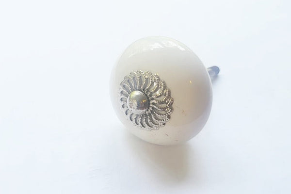 Ceramic elegant white plain shabby chic 4cm round door knob BN c22