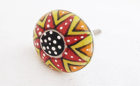 Ceramic Aztec pattern embossed round 4cm door knob e8a