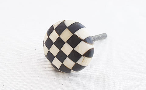 Bone unique checkers black natural color 3.5cm round door knob
