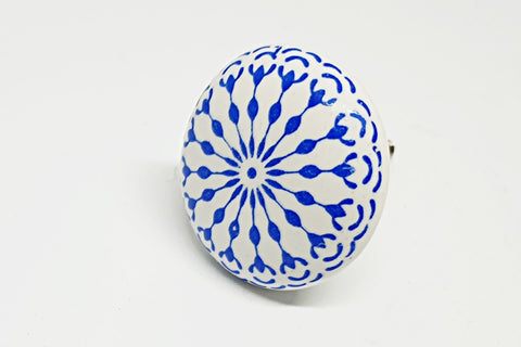 Ceramic  blue white delicate print 4cm round door knob handles