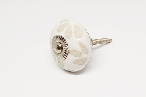 Ceramic cream vintage retro style unique embossed design 4cm round door knob A8
