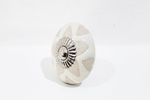 Ceramic cream retro style unique hearts embossed design 4cm round door knob e5c