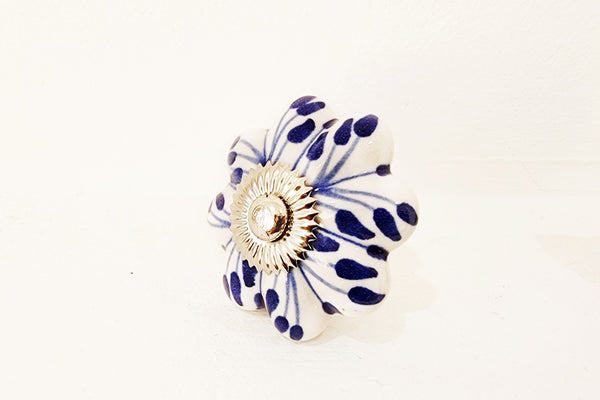 Ceramic blue white floral delicate design 4cm pumpkin door knob pulls A27