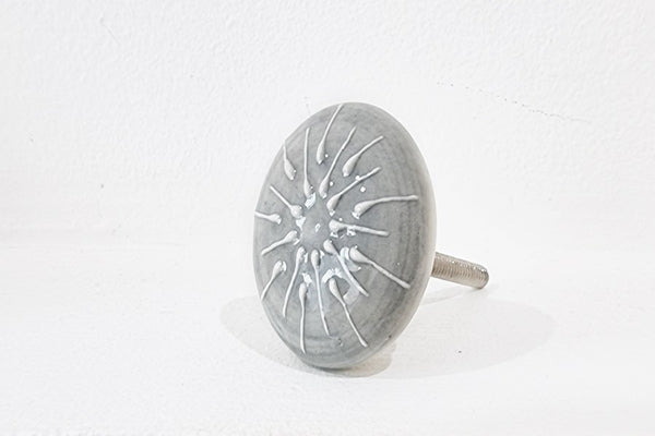 Ceramic grey white delicate embossed design 4cm round door knob F21