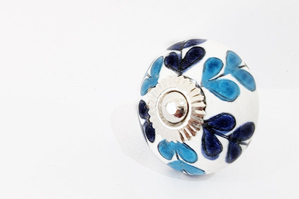 Ceramic aqua blue white beautiful hearts 4cm round door knobs